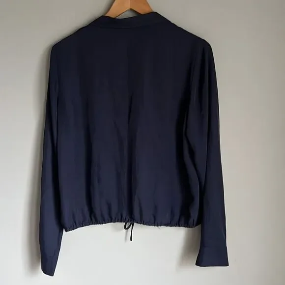 Vince Button-Front Long-Sleeve Drawstring Crop Shirt - Picture 6 of 10
